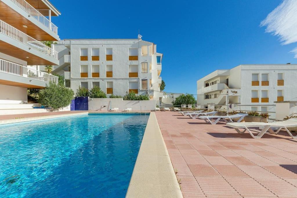 V019 - Las Rocas Apartment *